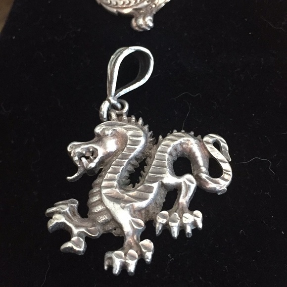 Silver dragon pendants - pick the one u want - Picture 3 of 3